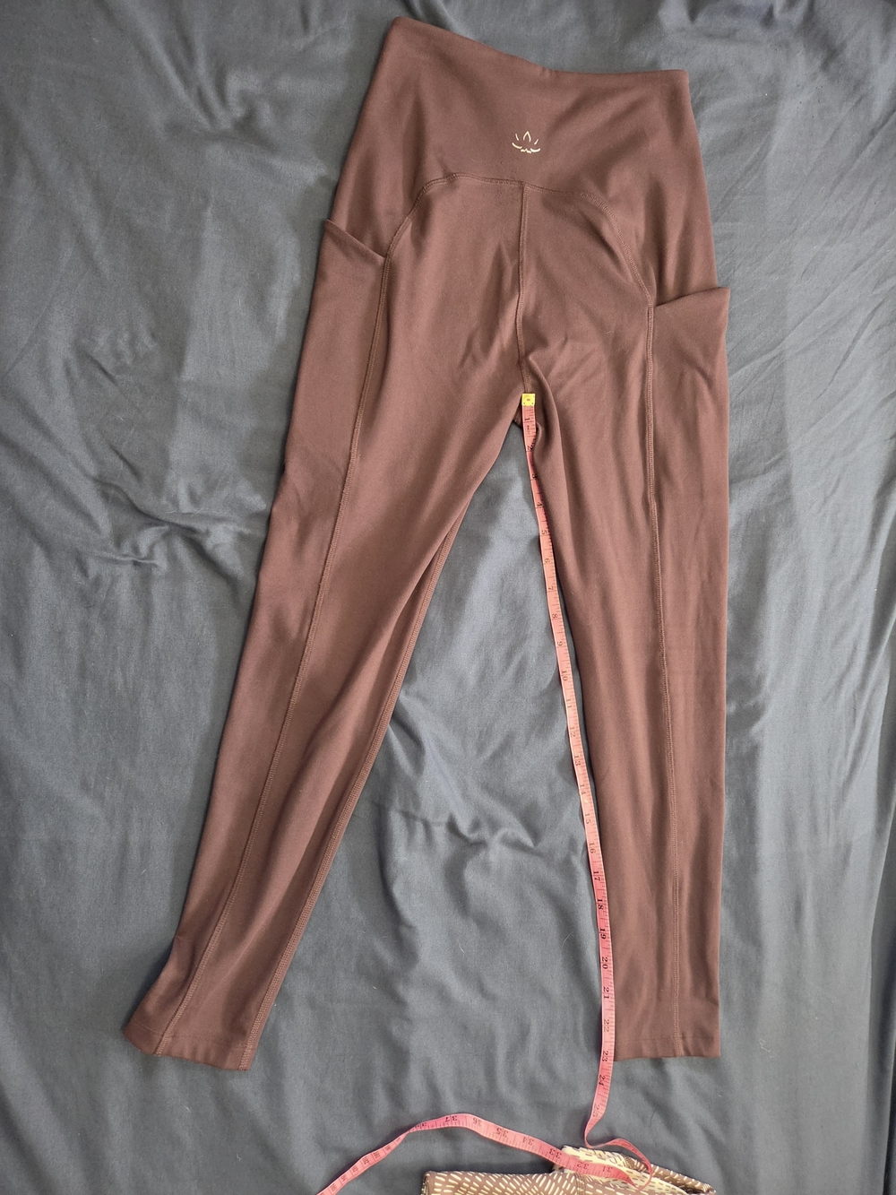 High-Waist Women’s Leggings in Mauve - Beyond Yoga